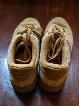 Nike Air Force 1 Marrones Talla 40