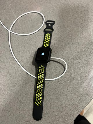Apple Watch Serie 2 Negro/Amarillo