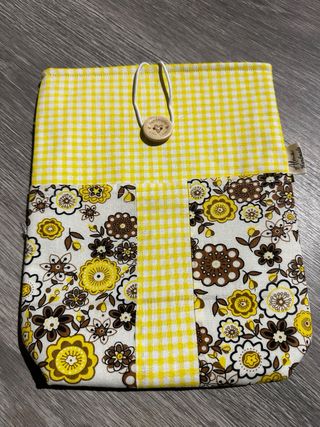 Funda libro/e-reader hecha a mano