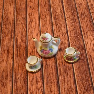 Muebles miniatura escala 1:12