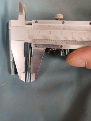 TORNILLOS JUNTAS TUBO DE ESCAPE Y ADMISION