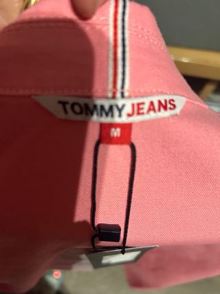 Camisa Tommy Hilfiger Rosa  pone M peto da mas