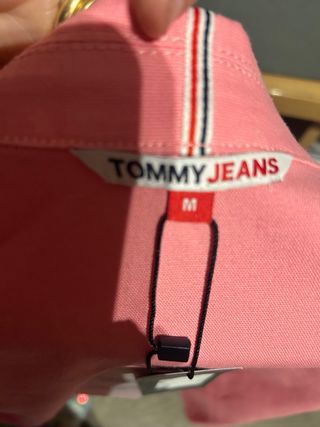 Camisa Tommy Hilfiger Rosa  pone M peto da mas