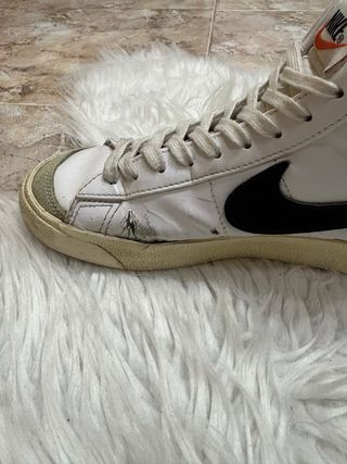Nike Blazer Mid '77 Blancas