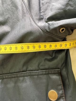 Parka Zara encerada estilo Barbour