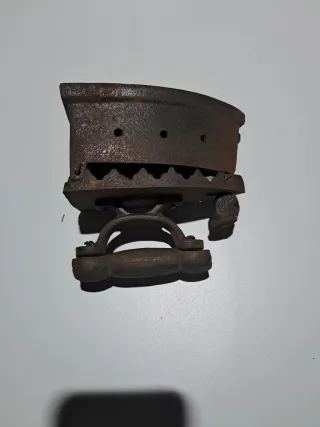 Plancha antigua de hierro