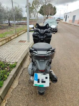 Honda Forza 125 2022 Negra