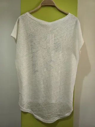 Lote 2 Camisetas S Minnie y Snoopy. CON ETIQUETA