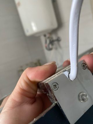 Espejo con un aplique de luz