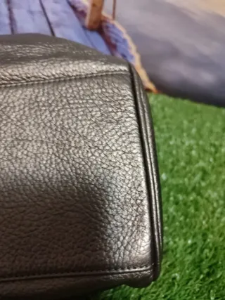 Bolso de piel Mutton negro y plateado