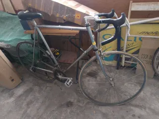 Bicicleta de carretera americana