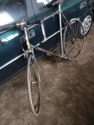 Bicicleta de carretera americana