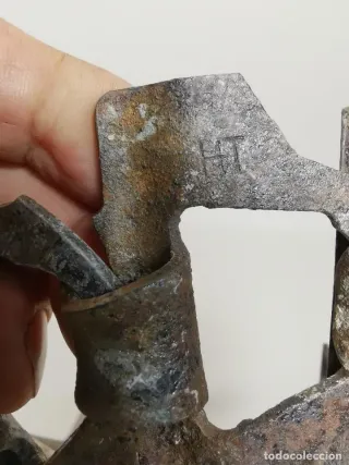 Cadena de tracción militar