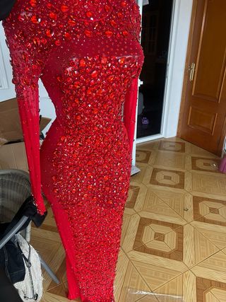 Vestido de fiesta rojo con pedrería ML