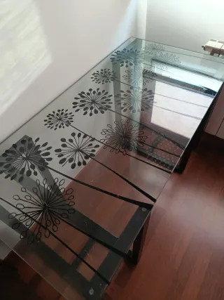 Mesa de estudio cristal y metal