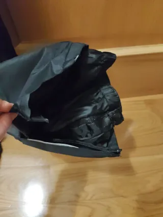 Pantalón nieve niño 122-128 cm. Puesto dos veces.