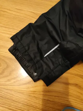 Pantalón nieve niño 122-128 cm. Puesto dos veces.