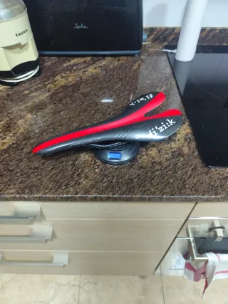 Sillín bici carbono Fizik Arione CX