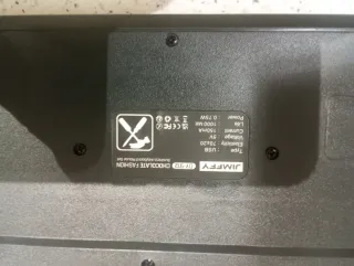 Monitor 24' y Teclado Negro(regalo raton)