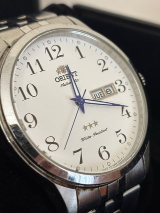 Reloj Orient Automático Plata y Blanco Three Star