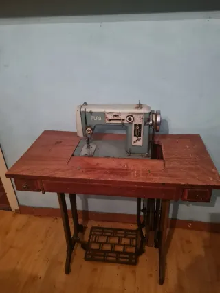 Máquina de coser Alfa años 60-70