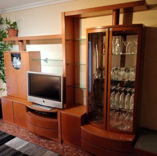 Mueble modular salón madera y cristal