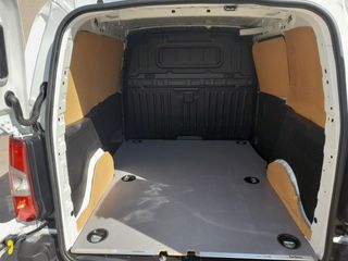 Peugeot Partner FURGON 1.2 PURETECH 110 PREMIUM STD 4P