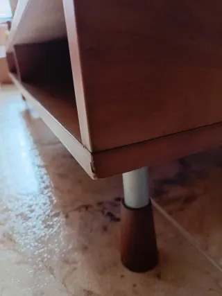 Mesa de centro de madera y cristal