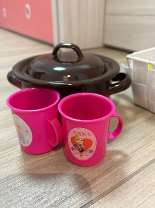 Cocinita de madera Woomax con accesorios