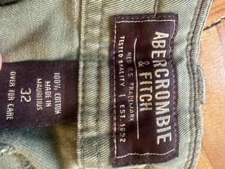 Abercrombie & Fitch Cargo Shorts Camuflaje