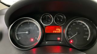 Peugeot 308 SW familiar 1.6HDI AÑO-2010