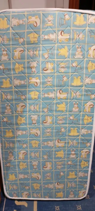Colchón cuna estampado infantil