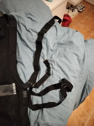 Guitarra Eléctrica Jim Harley + Amplificador