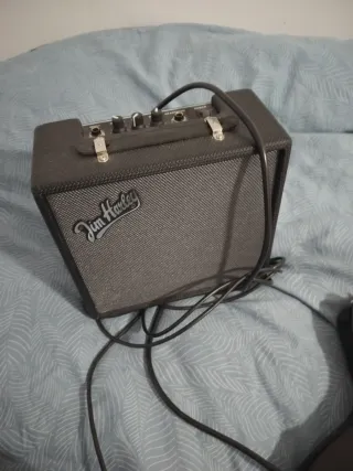 Guitarra Eléctrica Jim Harley + Amplificador