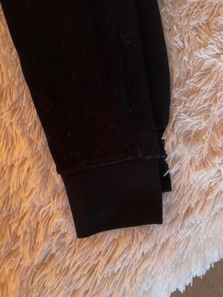 Pantalón chándal terciopelo Nike negro