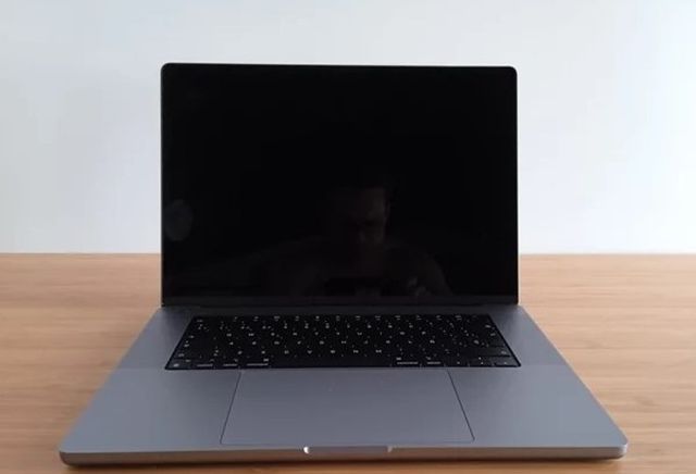 MacBook Pro 16 M1 Max 64GB RAM 1TB SSD 24 núc GPU