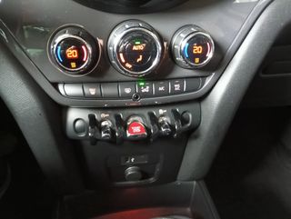 MINI COOPER-D AÑO 2021 CON