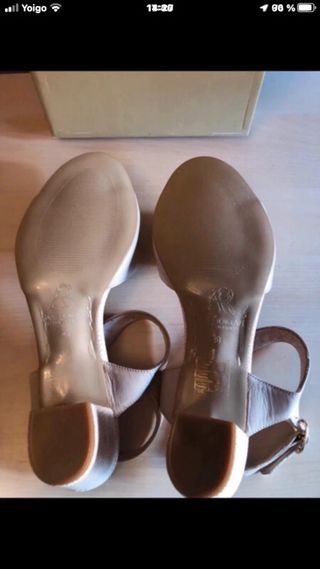 Sandalias Ana Román rosas