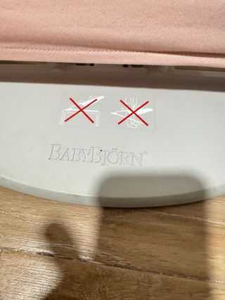 Hamaca BabyBjörn Rosa + juguete para hamaca