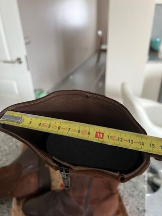 Botas altas de ante y piel marrón talla 39