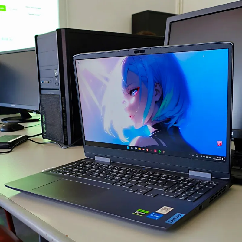Lenovo LOQ 15IRH8 afbeelding 2