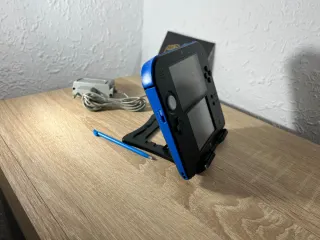 Nintendo 2DS con molti giochi