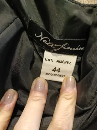 Vestido de fiesta negro y rojo