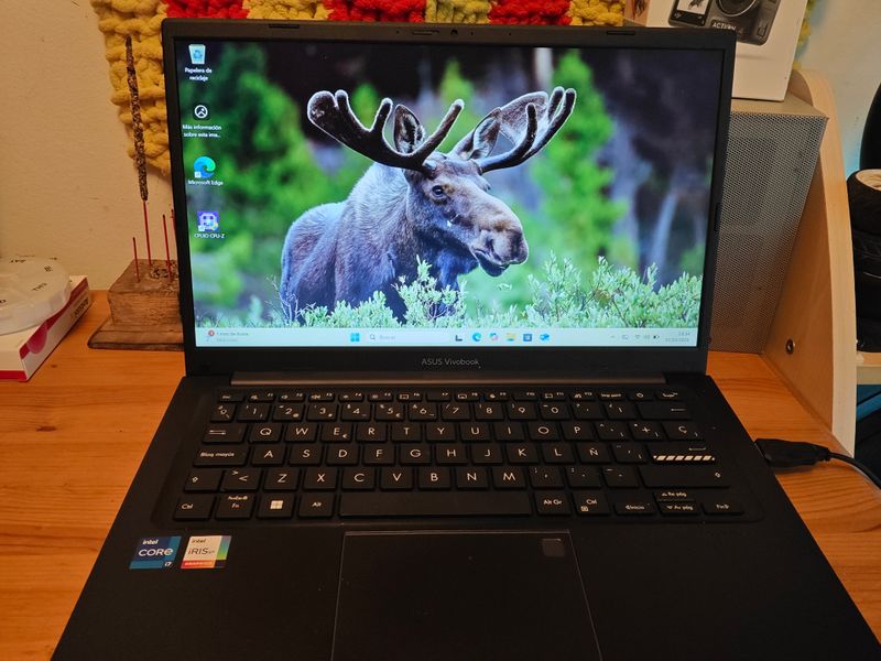 ASUS VivoBook 14 F1404ZA – i7‐1255U | 16 GB RAM |
