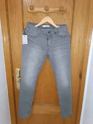 Pantalón Mango Gris Talla 40 (31)