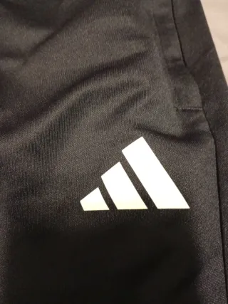 Pantalón chándal Adidas niño negro