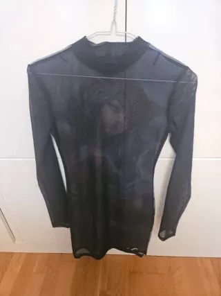 Vestido Bershka Malla Estampado Anime Talla XS