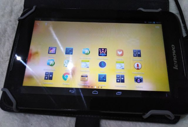 Tablet Lenovo IdeaPad A1000-F Negra + Funda