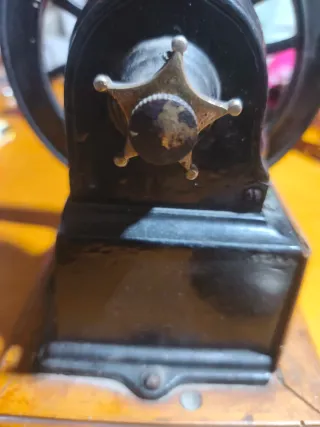 Molinillo de café antiguo