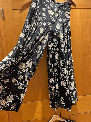 Conjunto Boho Negro Estampado Ale-hop